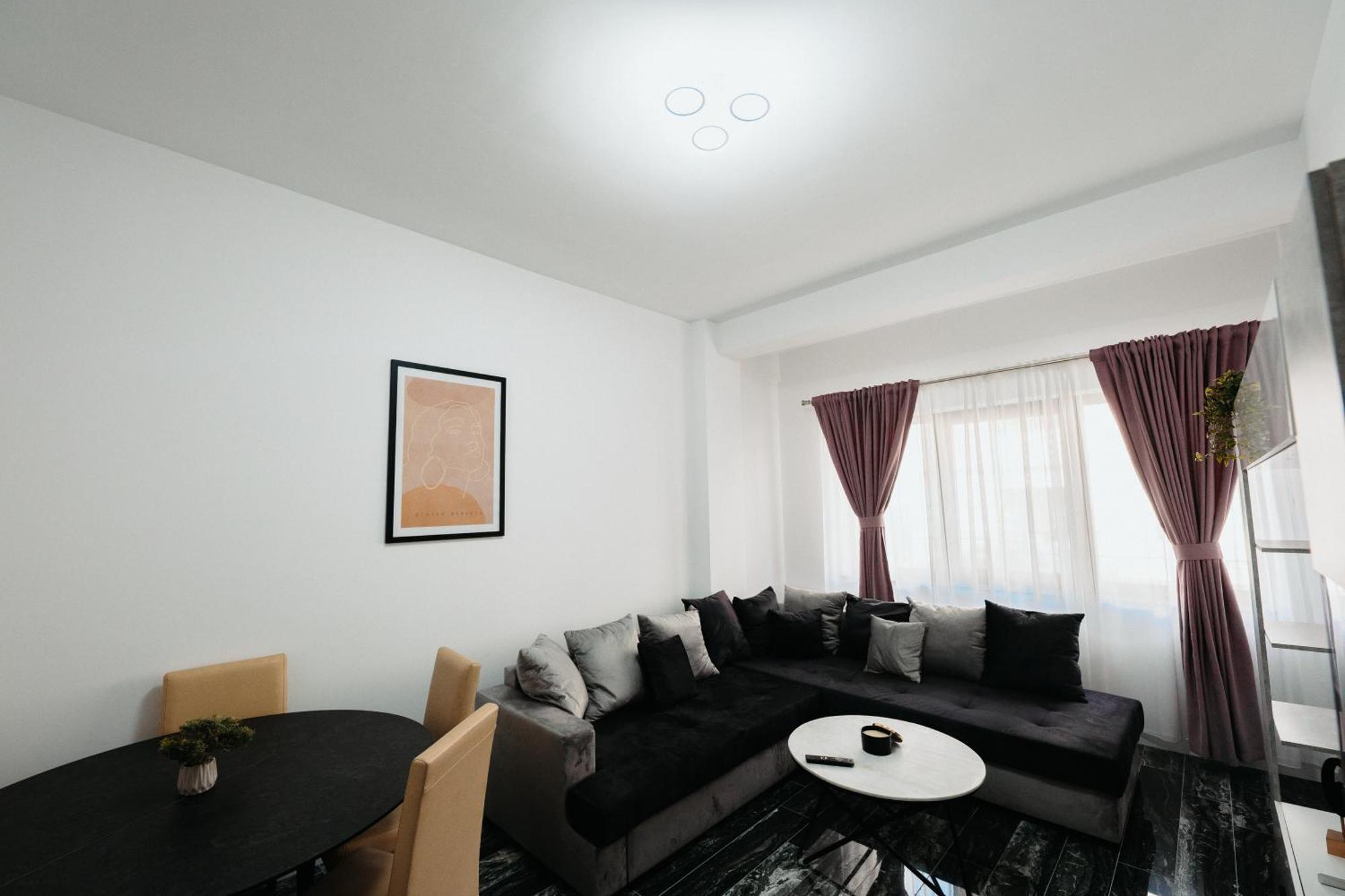 Luxury Cozy Apartments Suceava Esterno foto