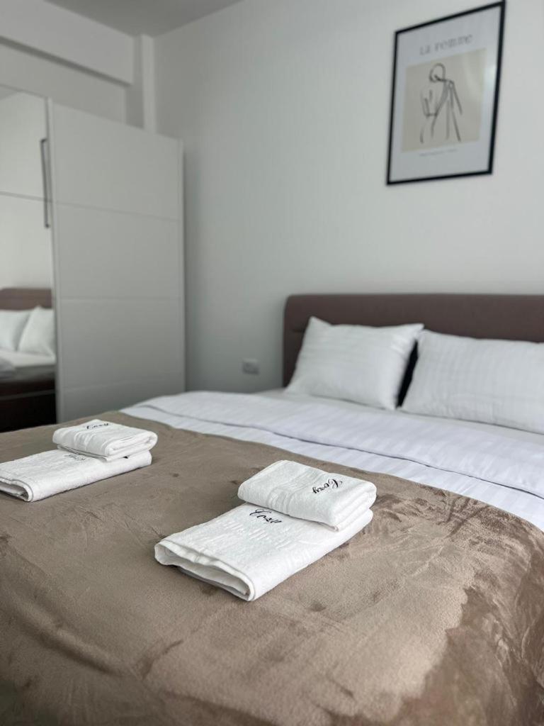 Luxury Cozy Apartments Suceava Esterno foto