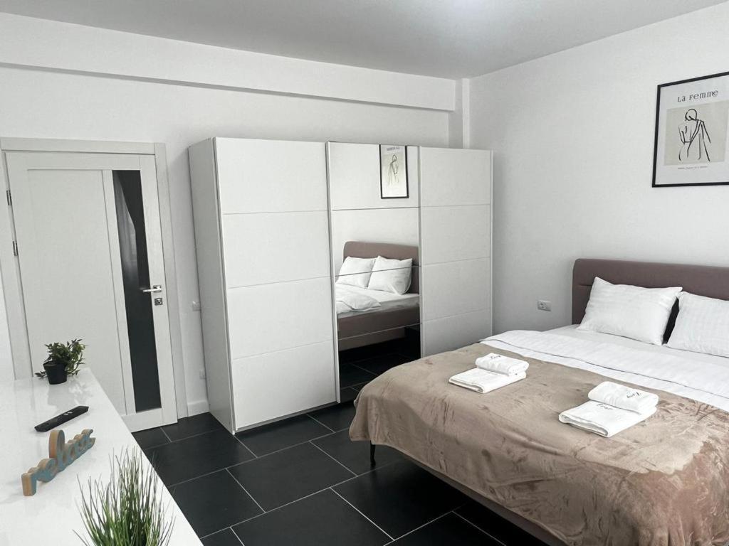 Luxury Cozy Apartments Suceava Esterno foto